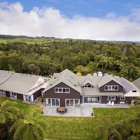 Patuha Rainforest Retreat Okato Exteriör bild